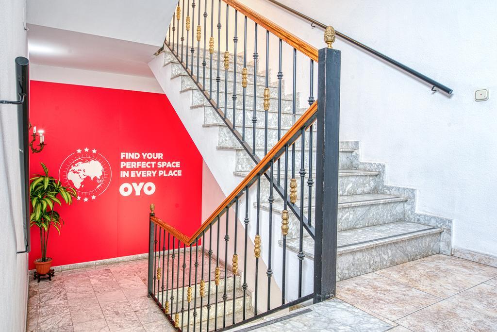 Oyo One Paiporta Hotel Kültér fotó